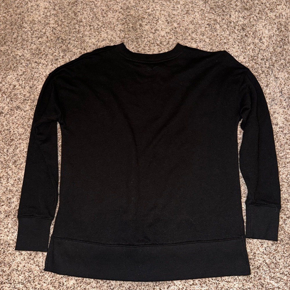 black crewneck sweater - size S